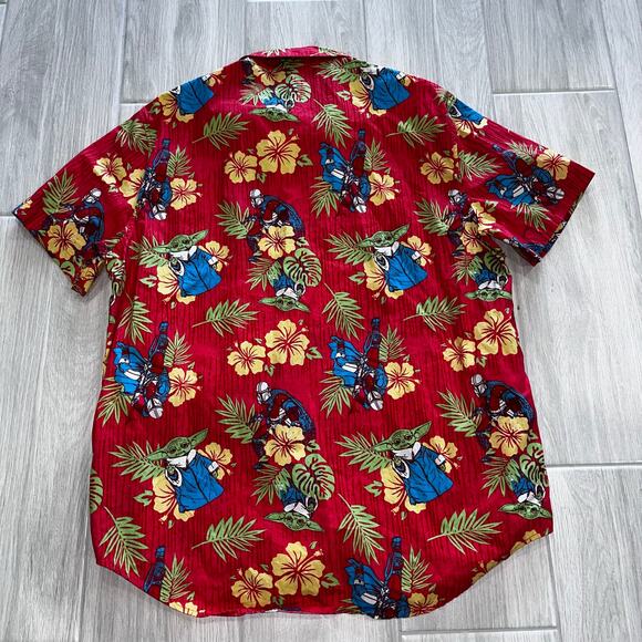 Star Wars Men's XL Mandalorian Hibiscus Hawaiian Print Casual Button Down Shirt - Picture 4 of 5